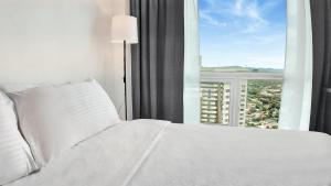 Sky Suite Makati Modern Penthouse near Greenbelt