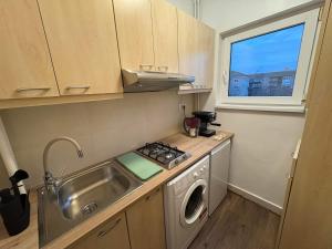 Studio New York free parking by Summer Smile