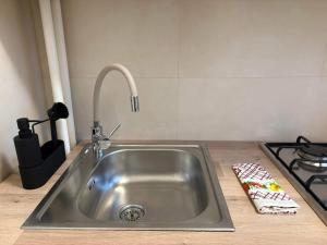 Studio New York free parking by Summer Smile