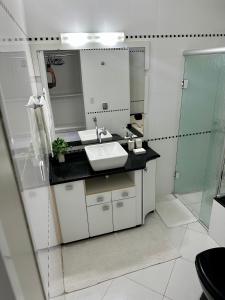 Casa luxuosa con piscina no centro de Bombinhas