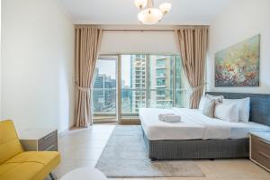 RH- Studio Retreat, Walk away to Burj Khalifa and Dubai Mall