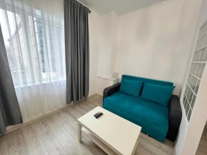 Bright & Beautiful Studio in Prime Location Walk to Everything