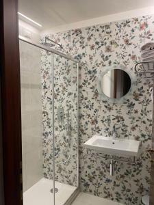 Double or Twin Room with Private External Bathroom
