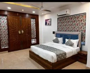 Hotel Rajmahal Suits - Machhrauli