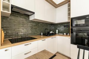 Buda Top Floor Apartment with Terrace & View