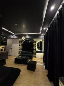 Royal Stay Dlf Mypad - Gomti Nagar