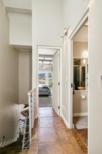 Stylish Canal Apartment