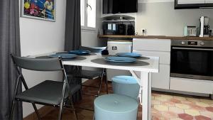 Appartements Le rocher : photos des chambres