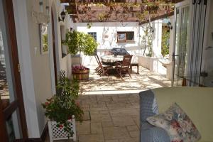 Lovely Family Home in the Winelands