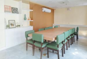 RedDoorz @ Benelio Suites Pavia Iloilo