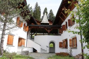 LAAX sonnige Gartenwohnung