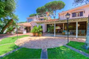 Fregene Luxury Villa - Garden & Pool for 11 Guests - Aranova