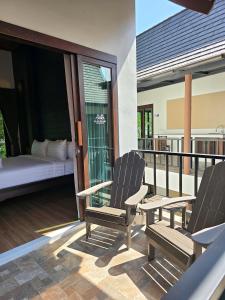 Blue Palm Residence Kata