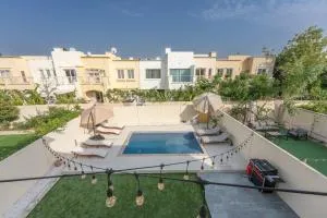 Luxurious Spacious 3-Bedroom Villa with Private Pool at Springs 10 - Dubai