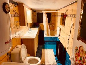 20 mins from city centre, rural house