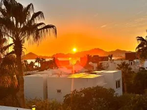 Spectacular Vacation Home Ocean View Walk to Beach - 埃尔普埃夫利托