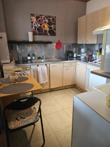 Maisons de vacances Dans la campagne aixoise : photos des chambres