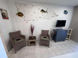 Studio climatisé 30m² avec piscine à 50m de la plage - FR-1-731-107