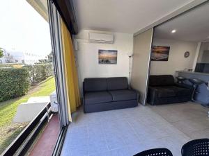 Studio climatisé 30m² avec piscine à 50m de la plage - FR-1-731-107