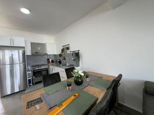 A solo 13 minutos Caminando a Playa, 2 Niveles de Apartamento 1 Habitacion con Jacuzzy Privado