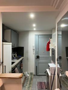 F2 montmartre paris 18