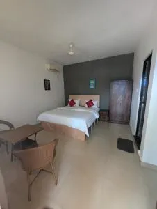 Toby's Bar & Cafe - Querim