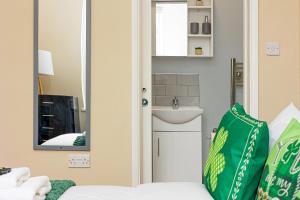 Charming One Bedroom in Camden