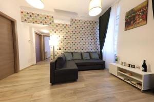 Giulias Vatican Apartment Saint Peter