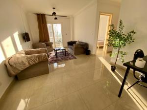 Lush Garden View with Free Wifi in Madinaty