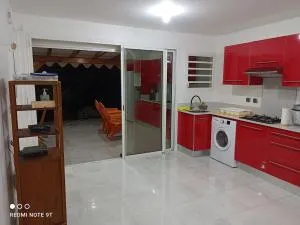 Superbe F3 tout confort avec terrasse et jardin - Quartier Médecin