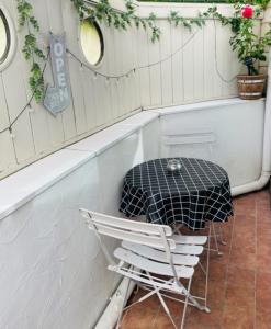 Appartements Cote Baie avec parking wifi draps et serviettes : photos des chambres