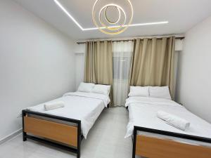 Central Location Spacious Apartment with Garden
