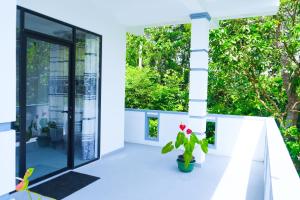White rose villa