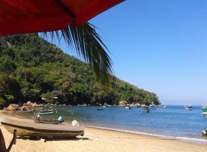 Deliciosa beach house, 100m do mar, 8 pessoas, em Picinguaba