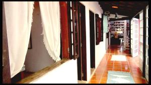 Deliciosa beach house, 100m do mar, 8 pessoas, em Picinguaba