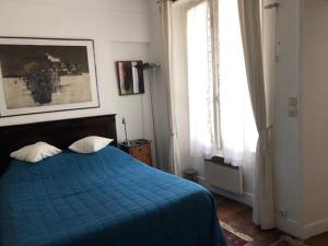 Le 35 rue Coquillière with airport pick-up service