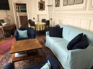 Appartements Le 35 rue Coquilliere with airport pick-up service : photos des chambres