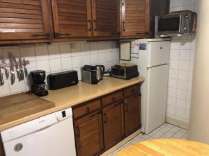 Appartements Le 35 rue Coquilliere with airport pick-up service : photos des chambres