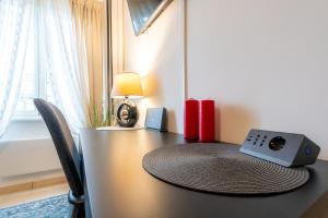 NEW Luxury-On-Budget