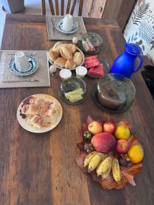 Quarto em condominio Ponta da Fruta