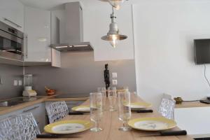 SP920-002 Appartement 2 pièces SAINT PIERRE LA MER