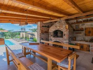 Villa Eli Rustic 
