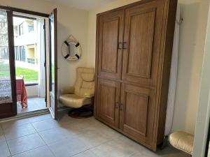 SP690-B022 Studio cabine 4 couchages SAINT PIERRE LA MER