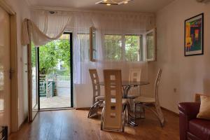 Apartment near the sea