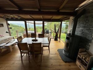 Chalet isolé avec jacuzzi et vue panoramique