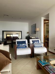 Country Residence Service 302