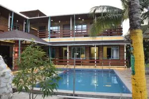 Sailee Farm & Resort With Pool - Vāshi