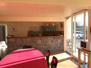 Maisons de vacances Mas - 12 pers - Piscine - Grand Jardin Arbore : photos des chambres