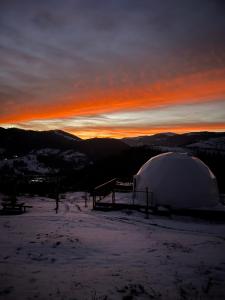 Starry Dome - Mantas Retreat Glamping Cornereva