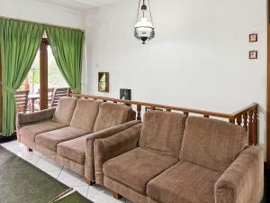 Large Bogor Villa with Pool, BBQ Grill & Fishing Spot by 2ndHome